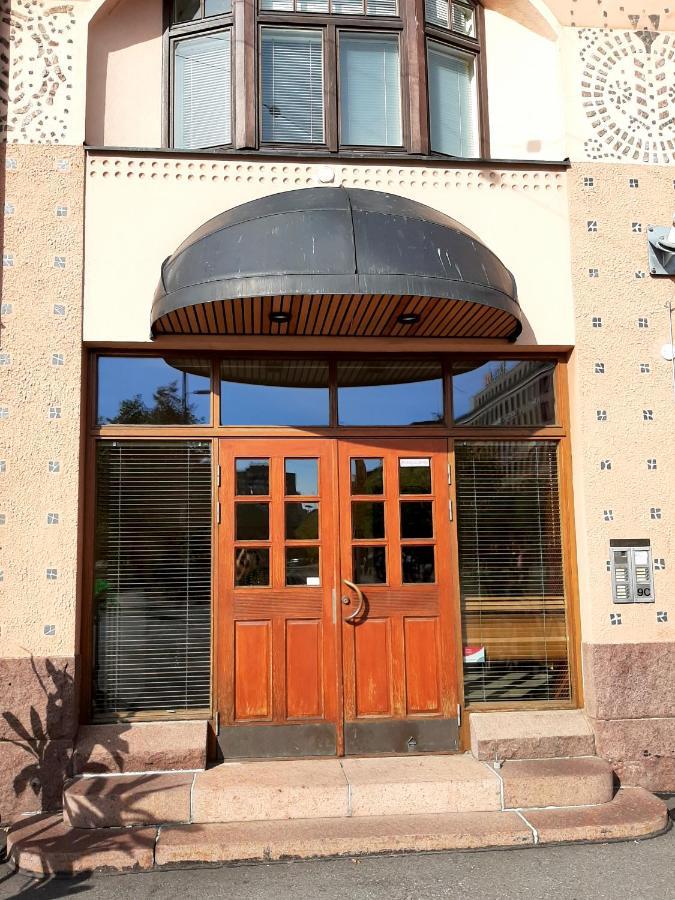 Go Happy Vilhonkatu 9. Stylish In The Heart Of The Centrer *