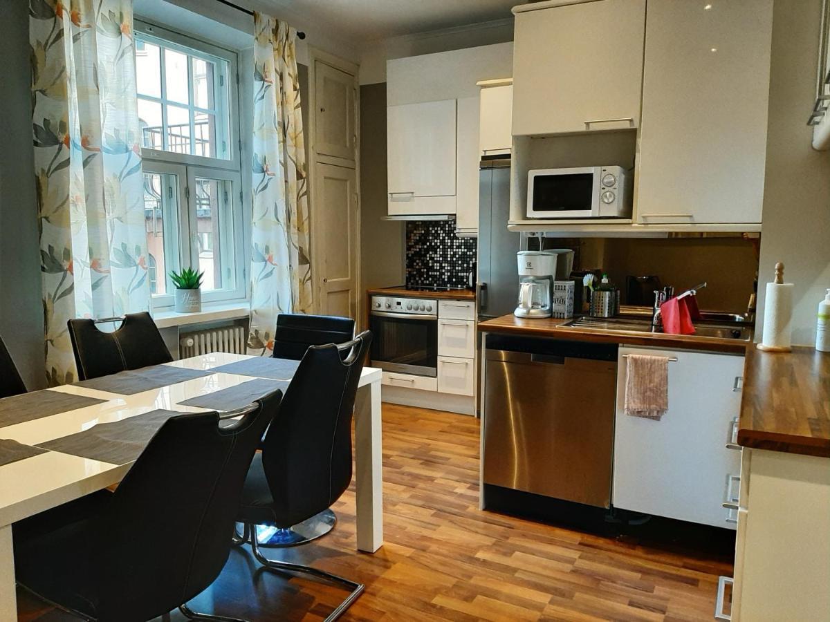 Go Happy Vilhonkatu 9. Stylish In The Heart Of The Centrer Appartement Helsinki